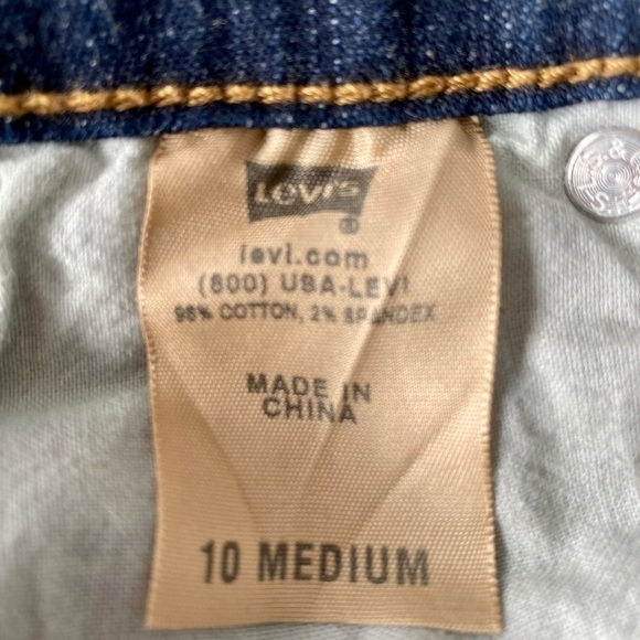 Levi flare Jeans perfectly slimming size 10m in excellent pre-owned cond… - Picture 3 of 9
